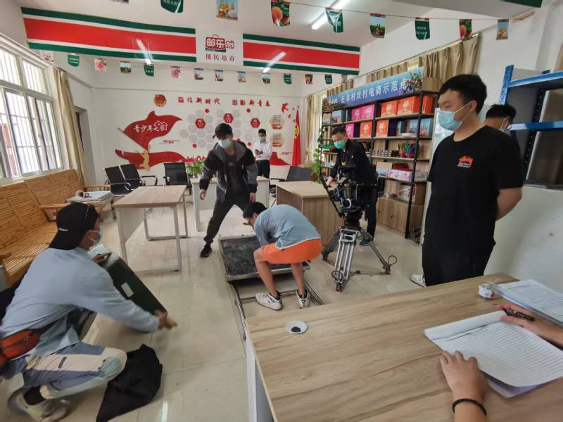 陆川县广告片拍摄公司：极简主义践行者，少即是多的视觉哲学